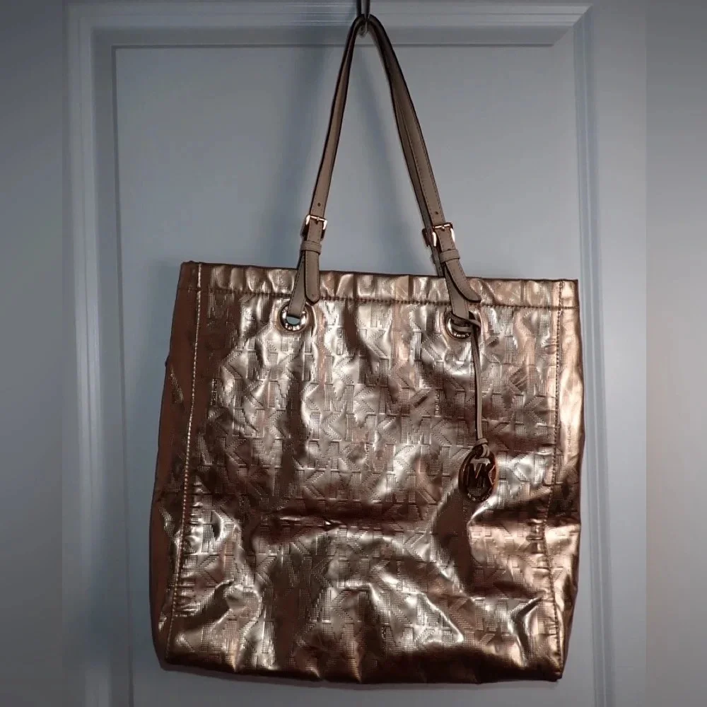 Michael Kors Metallic Mirror Rose Gold Tote Shoulder Bag - Picture 1 of 15